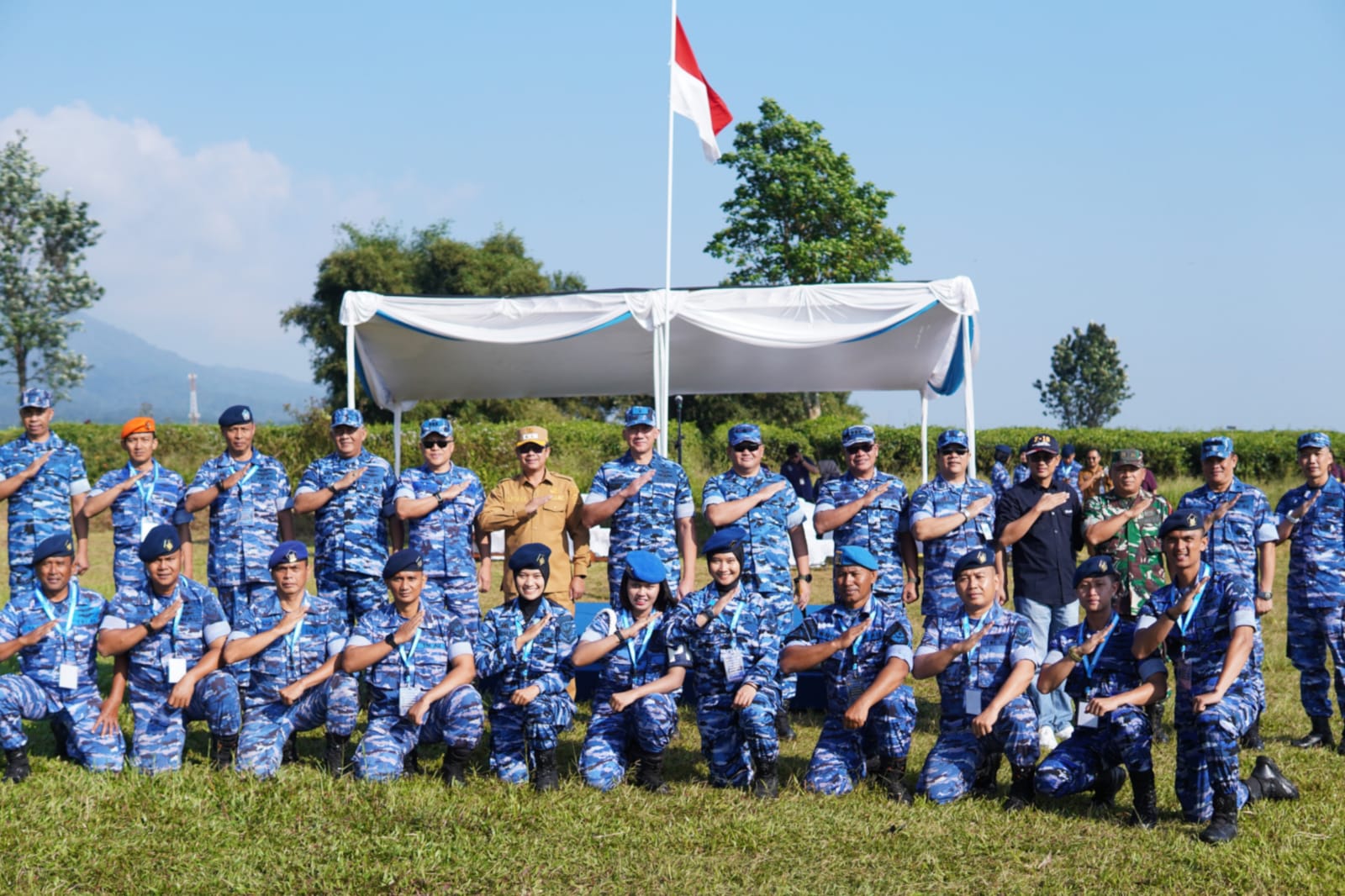 HADIRI KEGIATAN PENUTUPAN SERTIFIKASI PILOT & INSTRUKTUR PARALAYANG, KANG AKUR OPTIMIS GELIAT WISATA AEROSPORT TINGGI PEMINAT