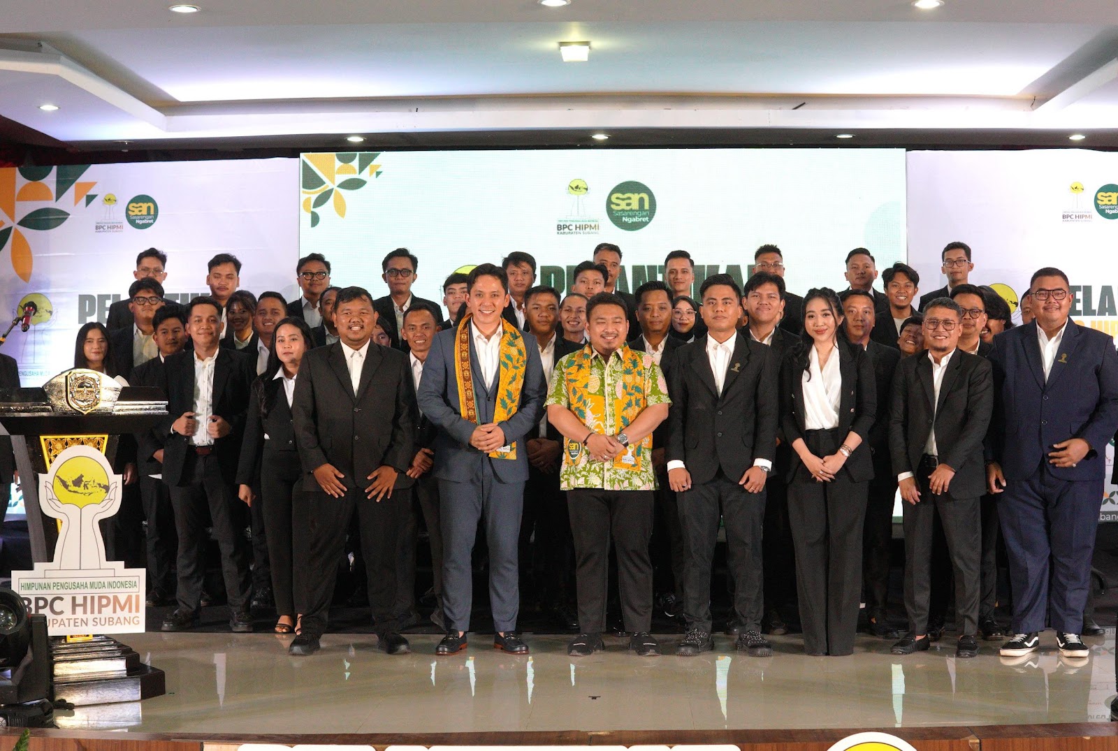 HADIRI PELANTIKAN BPC HIPMI SUBANG 2025-2028, BUPATI SUBANG DORONG PENGUSAHA MUDA SEBAGAI PENGGERAK EKONOMI DAERAH