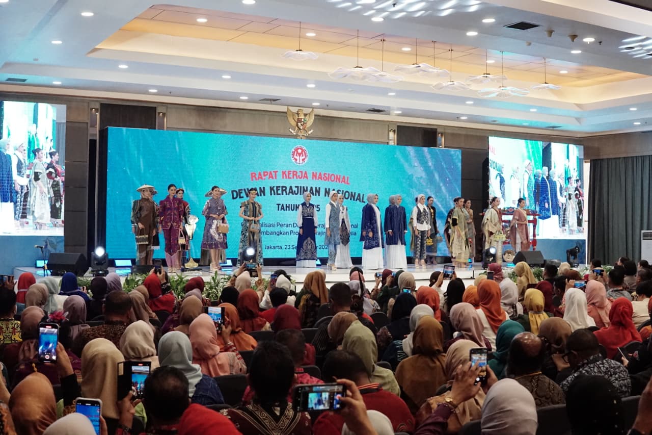 Hadiri Rakernas Dekranas 2025, Ketua Dekranasda Kabupaten Subang Siap Dorong UMKM dan Ekonomi Kreatif Subang