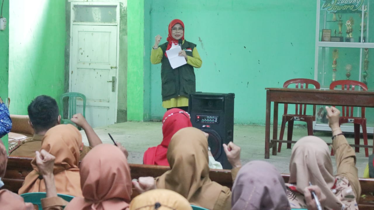 Harapan Bunda Literasi Kabupaten Subang pada Seminar Gebrakan Literasi Persiapan Society 5.0
