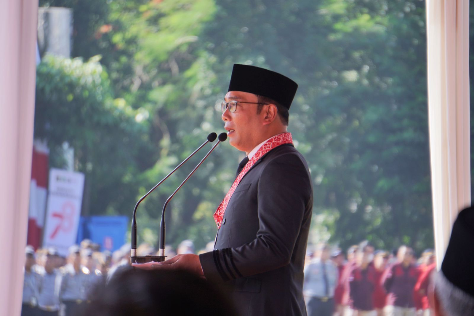 Hari Dharma Karya Dhika ke-78, Wakil Bupati Subang Terima Penghargaan Atas Kontribusi Dalam Memfasilitasi Kegiatan Pembinaan