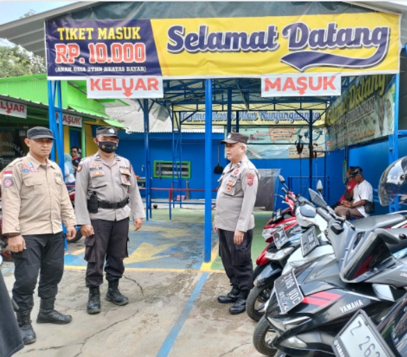 Himbauan Kamtibmas Kanit Sabhara Dan Jajaran Polsek Tanjungsiang ke lokasi Wisata Kolam Renang Indah Alam Desa Buniara kecamatan Tanjungsiang Kabupaten Subang