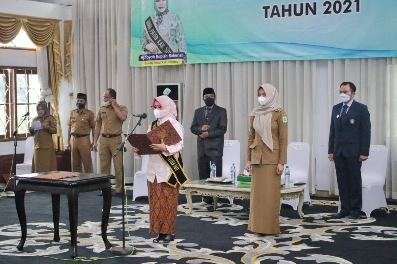 Hj.Yoyoh Sopiah Ruhimat Kukuhkan Pokja Bunda PAUD HI Subang Tahun 2021