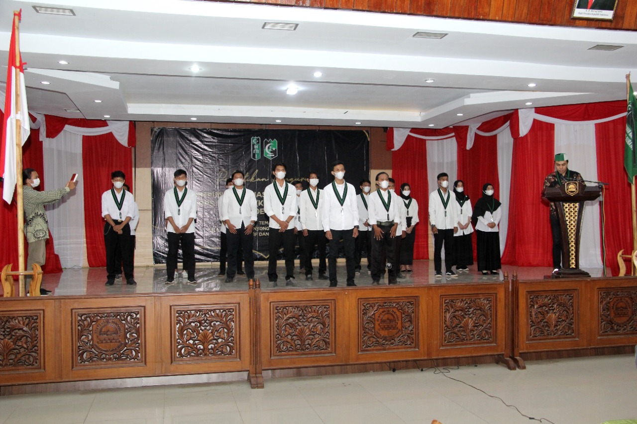 HMI Cabang Subang dan Korps HMI Wati KOHATI Cabang Subang Resmi Dilantik