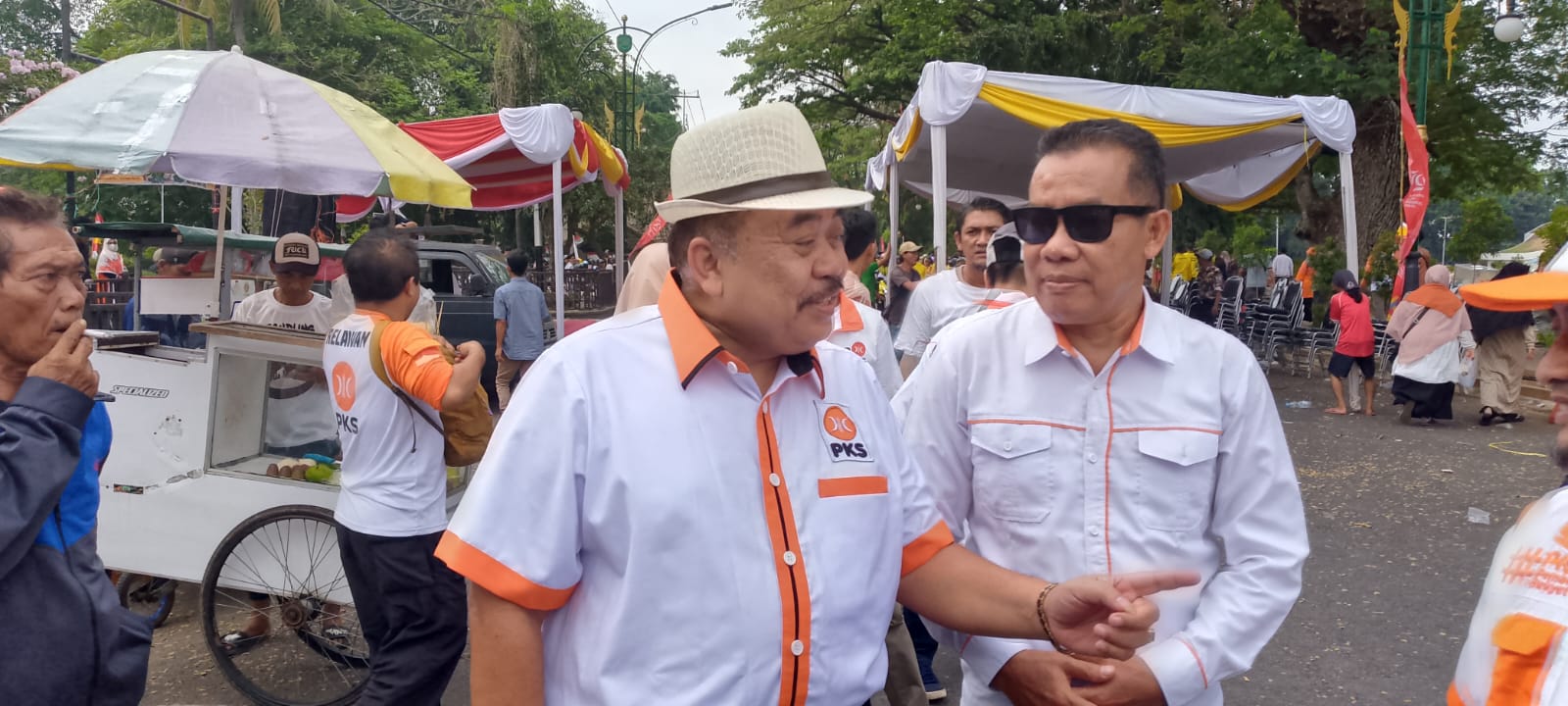 IR .Haji Ateng Sutisna ,M.BA  DEWAN PARTAI KEADILAN SEJAHTERA ( PKS) DPR RI JABAR IX, Hadiri  Pendaftaran PASLON Bupati Subang  di Kantor KPUD