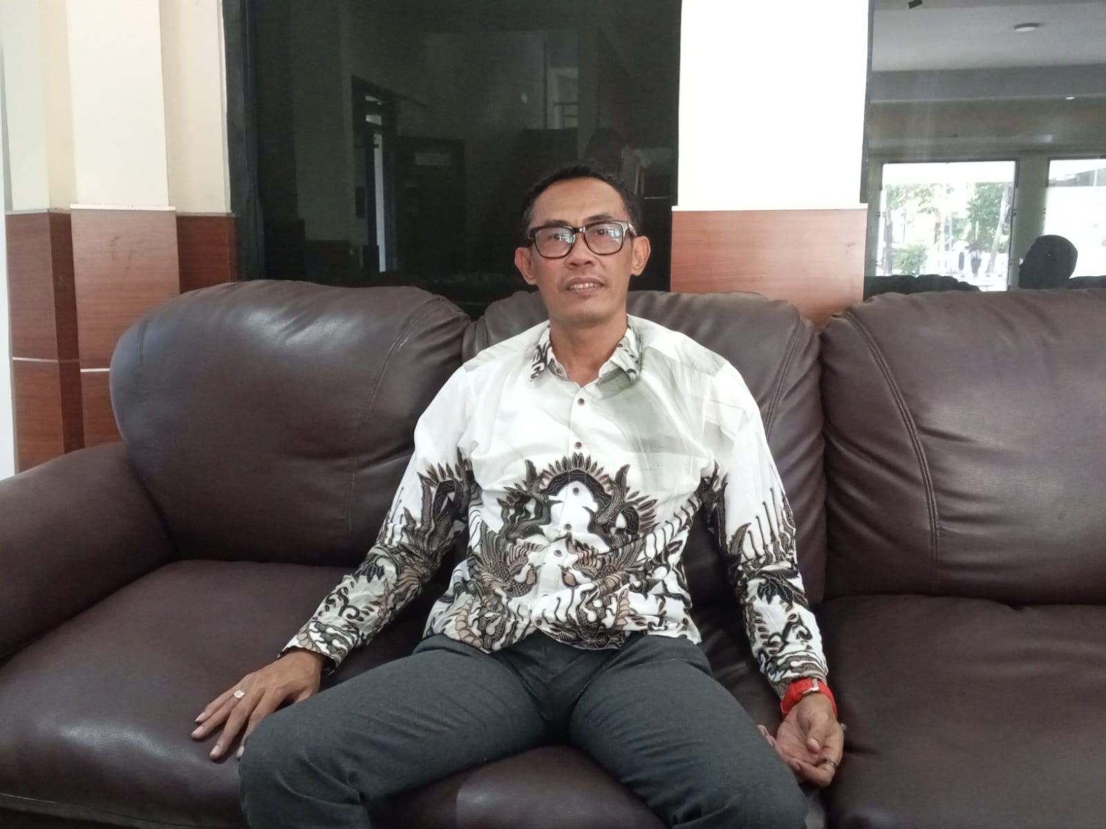 Isu Alih Fungsi Tanah Tanaman Nanas Jalan Cagak Di Ganti Tanamam Tebu , Dirut BMN Jelaskan "Ini Bukan Alih Fungsi Icon Jalan Cagak Nanas Tetap Terjaga"