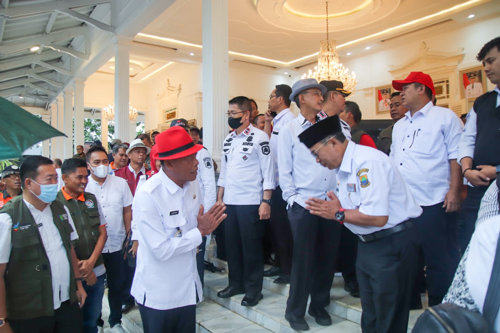 Jabar Bergerak, TP PKK & Dharma Wanita Persatuan Kabupaten Subang Salurkan Bantuan ke Korban Gempa Cianjur