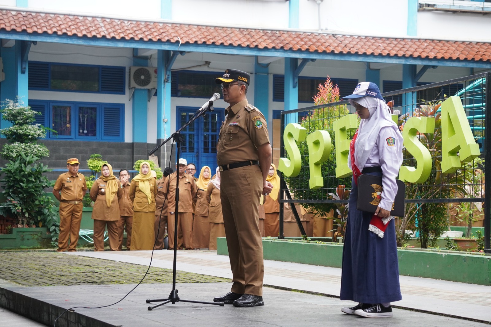 Jadi Pembina Upacara, Pj. Bupati Subang Beri Motivasi dan Inspirasi untuk Siswa-Siswi SMPN 1 Subang