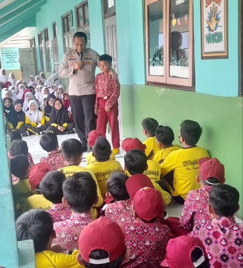 Jaga Generasi Muda Kapolsek Sagalaherang Ajak Pelajar Jauhi Narkoba,Pergaulan Bebas  Dan Kenakalan Remaja