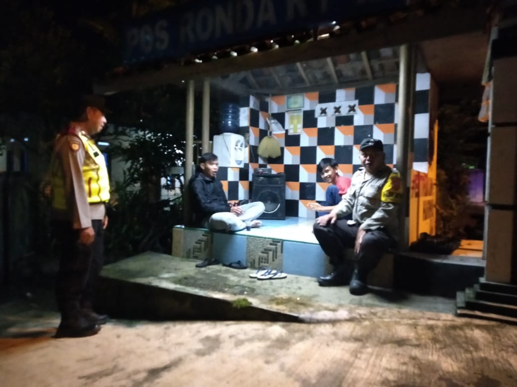 Jajaran Polsek Tanjungsiang Melaksanaan Patroli dan Pengecekan Pos Sat Kamling