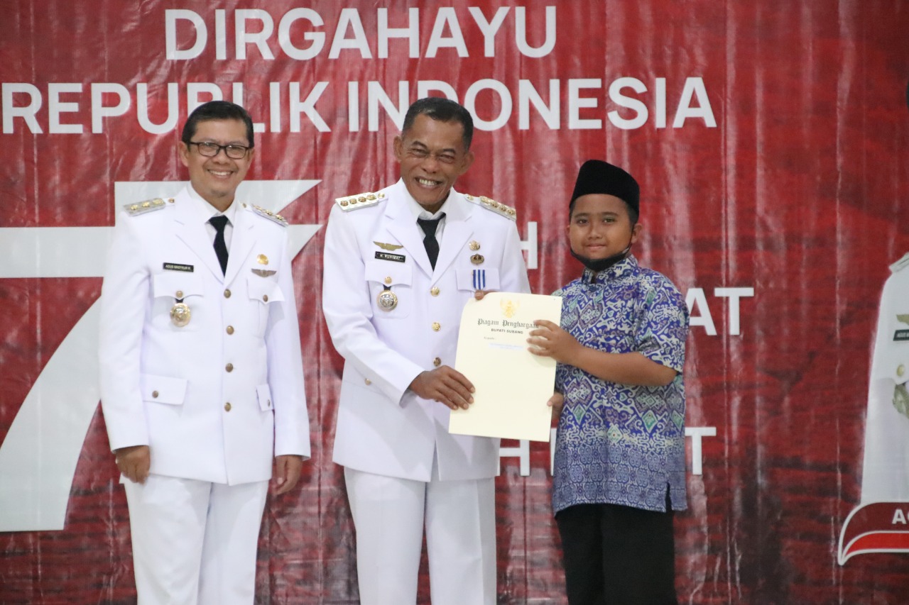 Jimat-Akur serahkan puluhan piagam penghargaan dan santunan