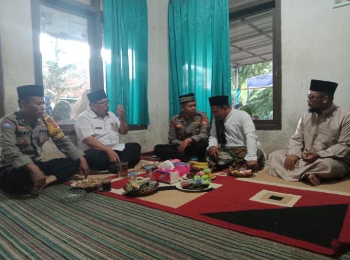 Jum'at Keliling Kapolsek Tanjungsiang Lakukan Silaturahmi Kamtibmas