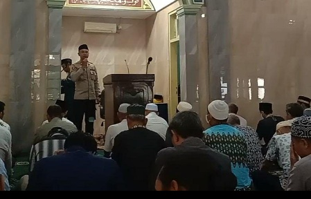 Jumat Curhat,  Polisi Himbau Warga Agar Masjid Tidak Untuk Kampanye