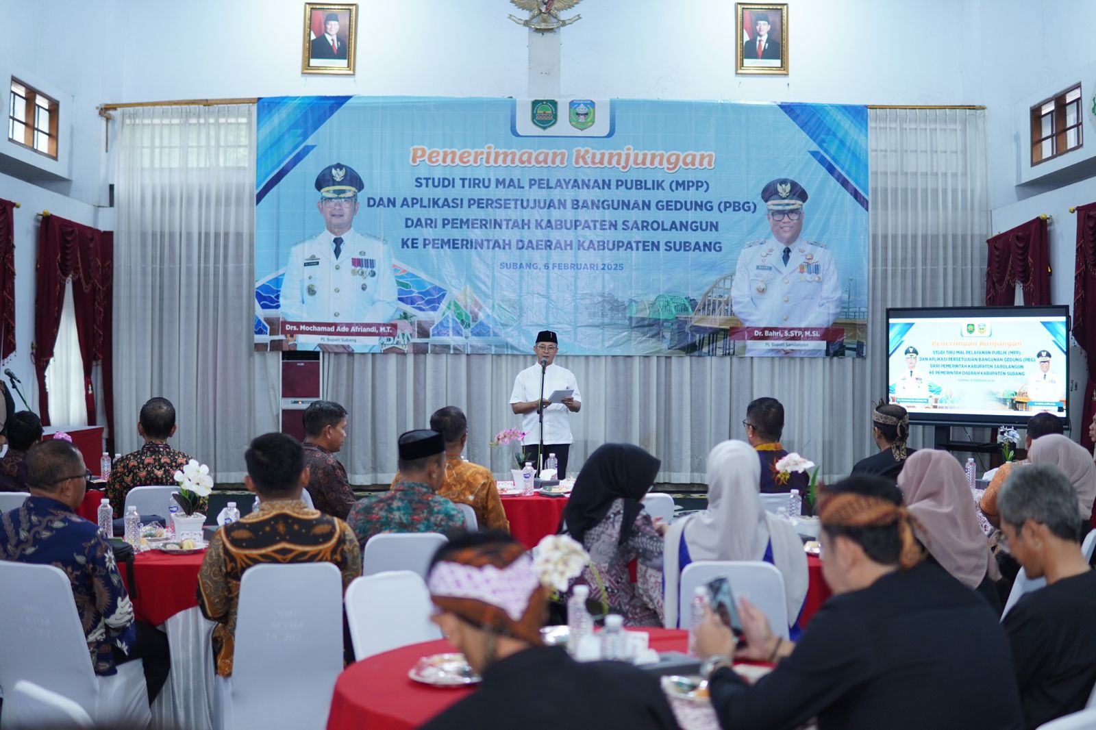 Kang Ade Sambut Hangat Kunjungan Kerja Pj. Bupati Sarolangun, Bahas Studi Tiru MPP Subang yang Raih Rekor MURI