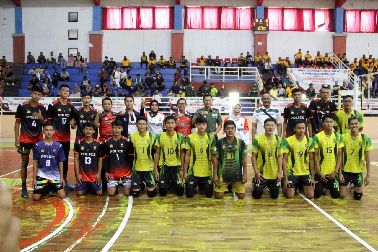 KANG AKUR BUKA OPEN TURNAMEN BOLA VOLLY KAPOLRES SUBANG CUP