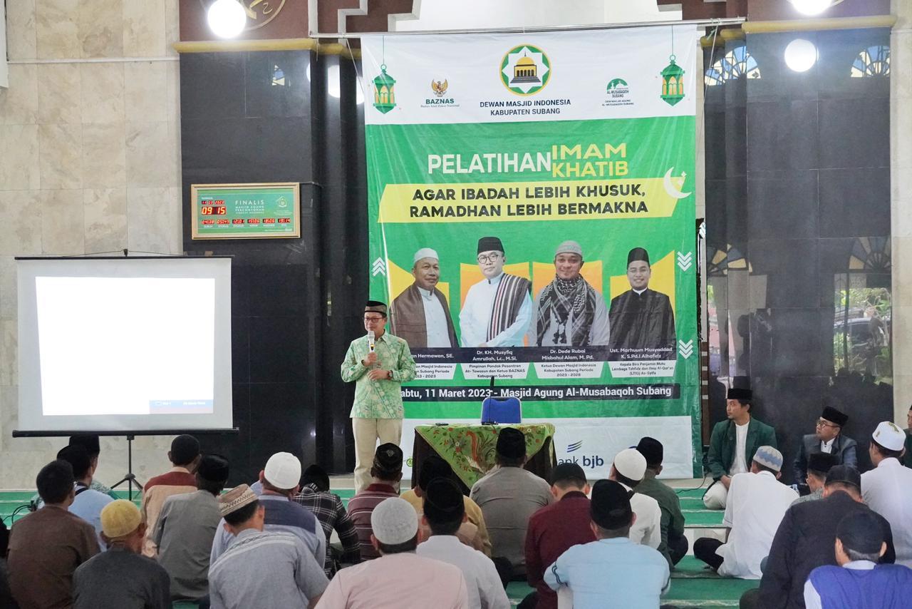 KANG AKUR HADIRI PENYAMBUTAN KEPULANGAN SANTRI PONDOK MODERN DARUSSALAM GONTOR