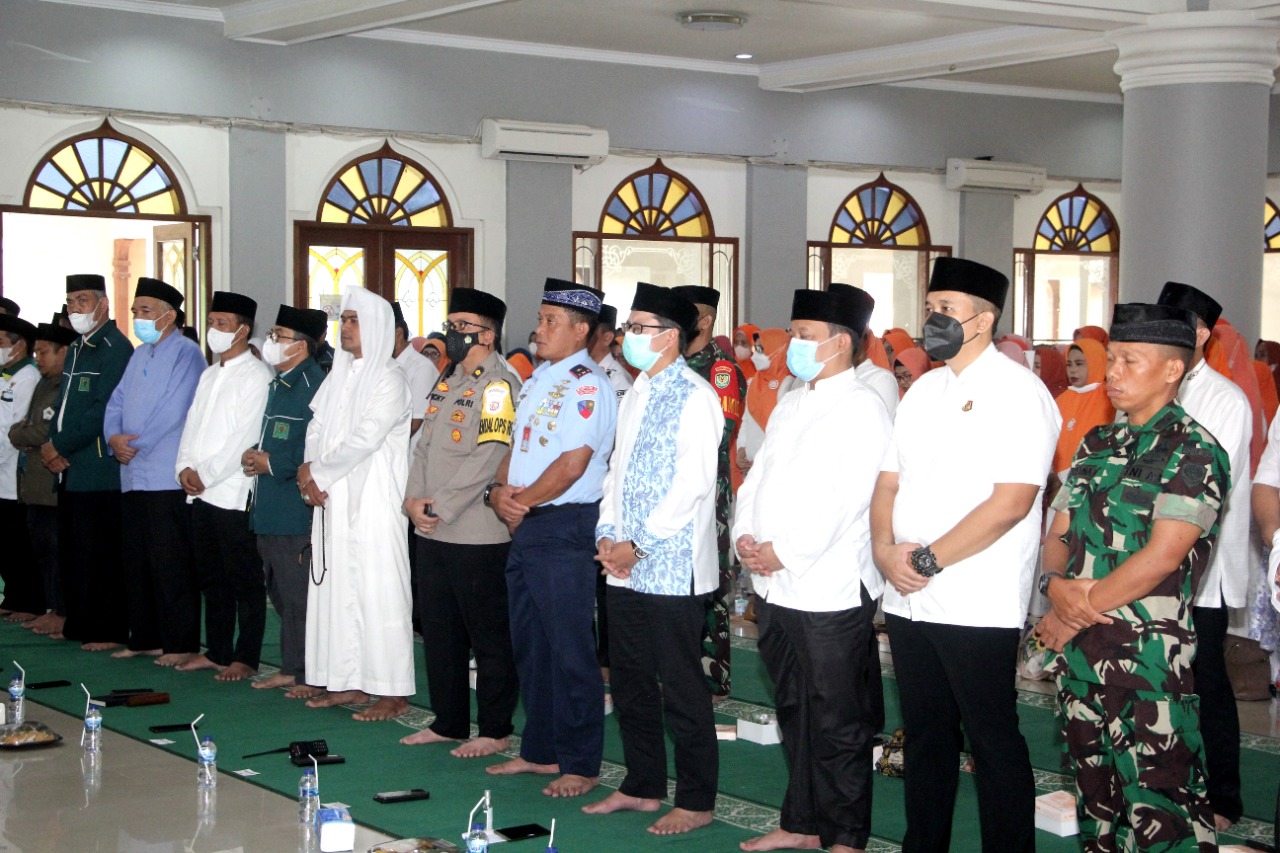 KANG AKUR HADIRI TABLIGH AKBAR DALAM RANGKA PERINGATI TAHUN BARU 1444 H