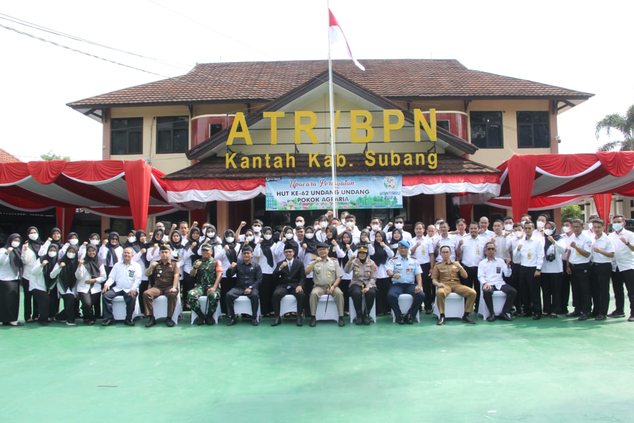 Kang Akur Hadiri Upacara Peringatan Ke-62 Hari Agraria Dan Tata Ruang Nasional Di Halaman Kantor ATR/BPN Subang