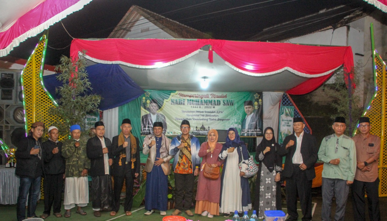 Kang Akur Resmikan Tugu Kujang Sauyunan Desa Kasomalang Kulon