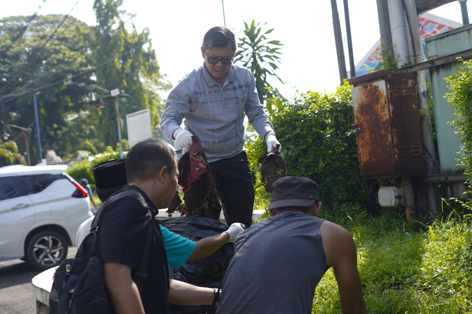 KANG AKUR TURUN LANGSUNG DI KEGIATAN SUBANG RESIK NGAHIJI, BERIKAN PESAN TENTANG RELIGIUSITAS