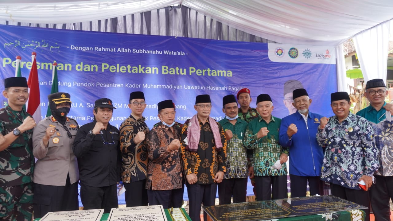 KANG ASEP HADIRI PELETAKAN BATU PERTAMA PEMBANGUNAN PONPES KADER MUHAMMADIYAH PAGADEN