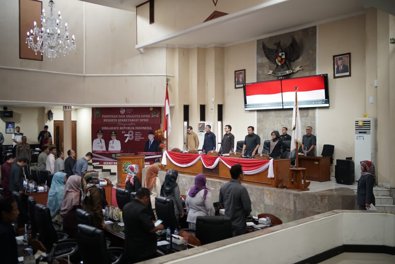 Kang Jimat - Akur sampaikan Nota Pengantar RAPBD Perubahan tahun 2023