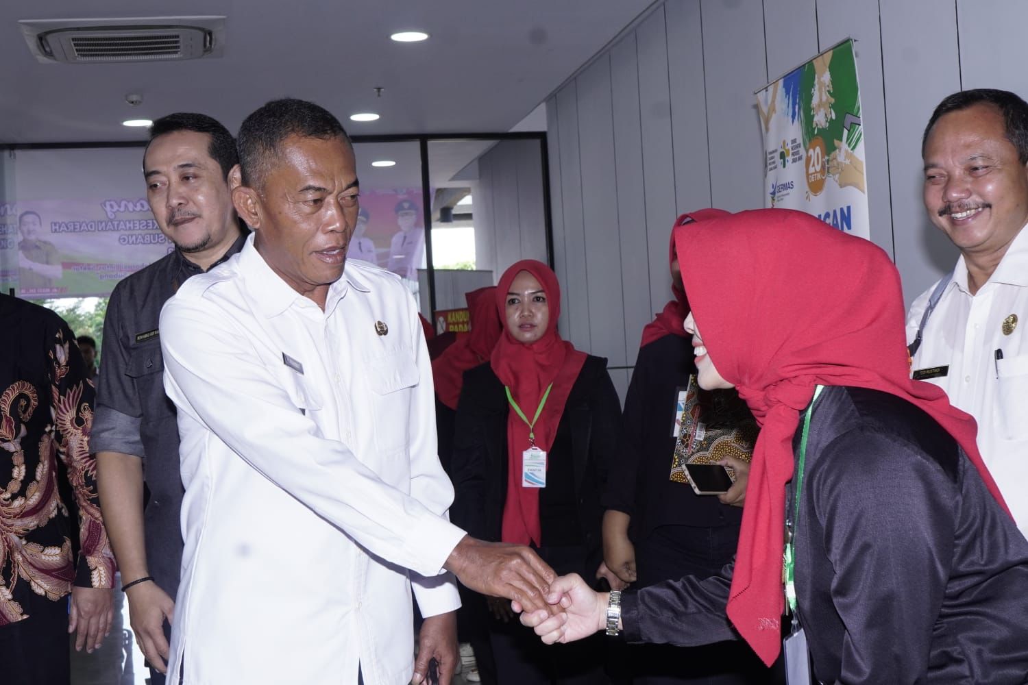 Kang Jimat amanatkan para Nakes layani pasien seperti keluarga sendiri di rapat Koordinas Kesehatan Daerah