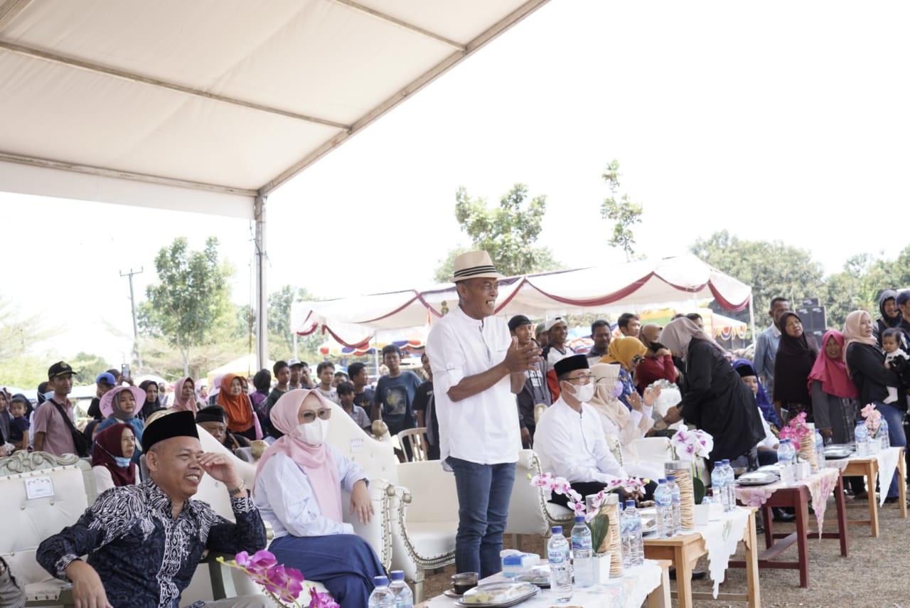 Kang Jimat & Mimih  hadiri Ruwat Bumi Desa Kawunganten Kecamatan Cikaum.