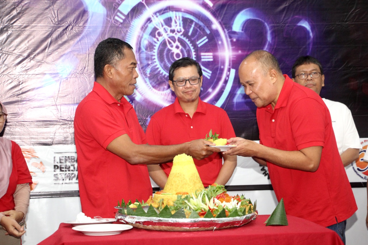 KANG JIMAT HADIRI HUT/PUNCAK APRESIASI & PEKAN TJSL BANK SUBANG 2022 KE-16