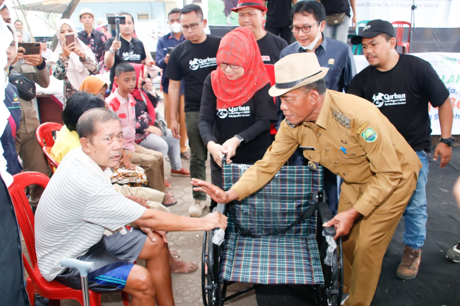 KANG JIMAT HADIRI QURBAN UNTUK NEGERI BERSAMA BAKRIE AMANAH
