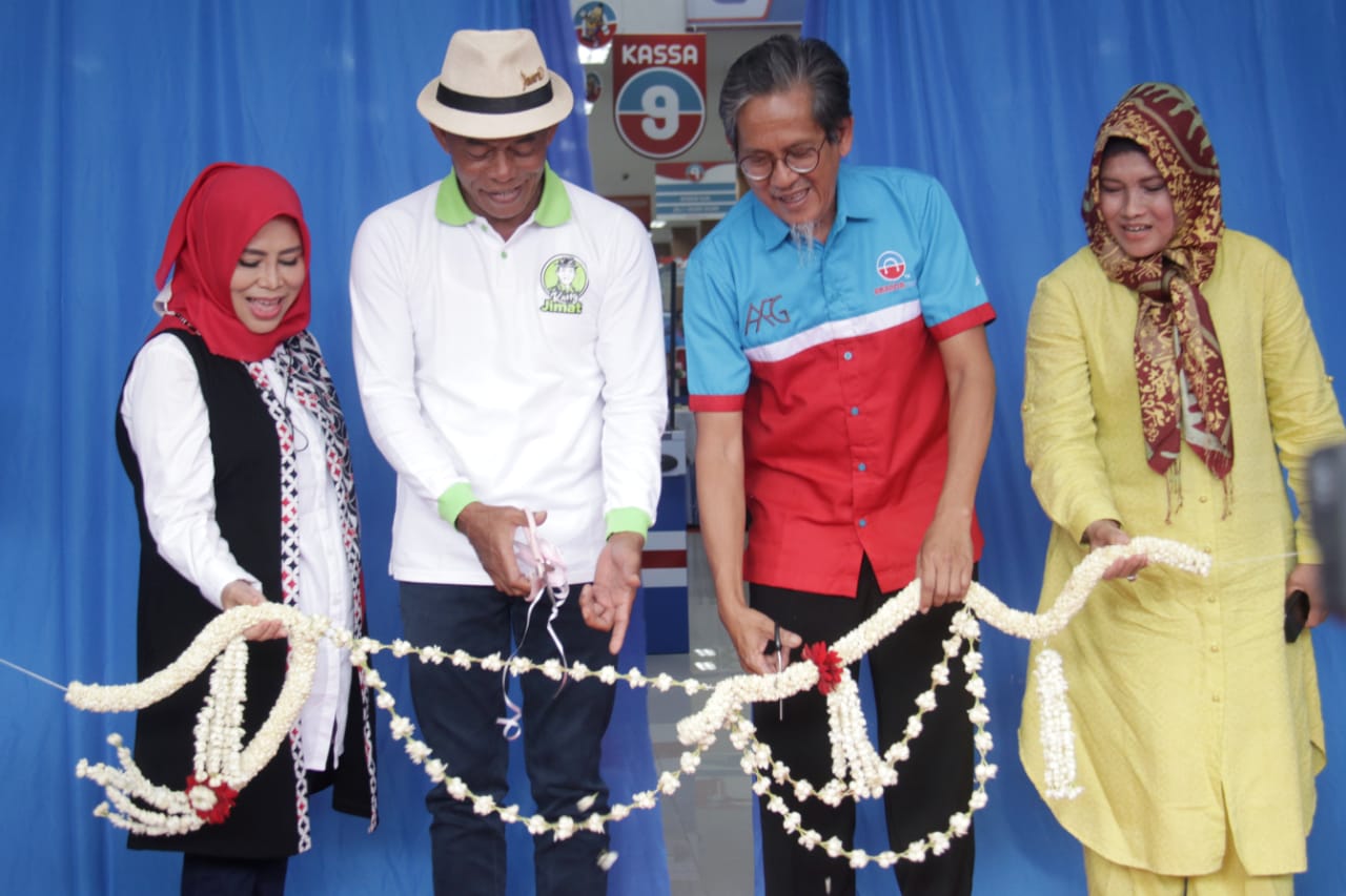 Kang Jimat Opening Amanda Mart