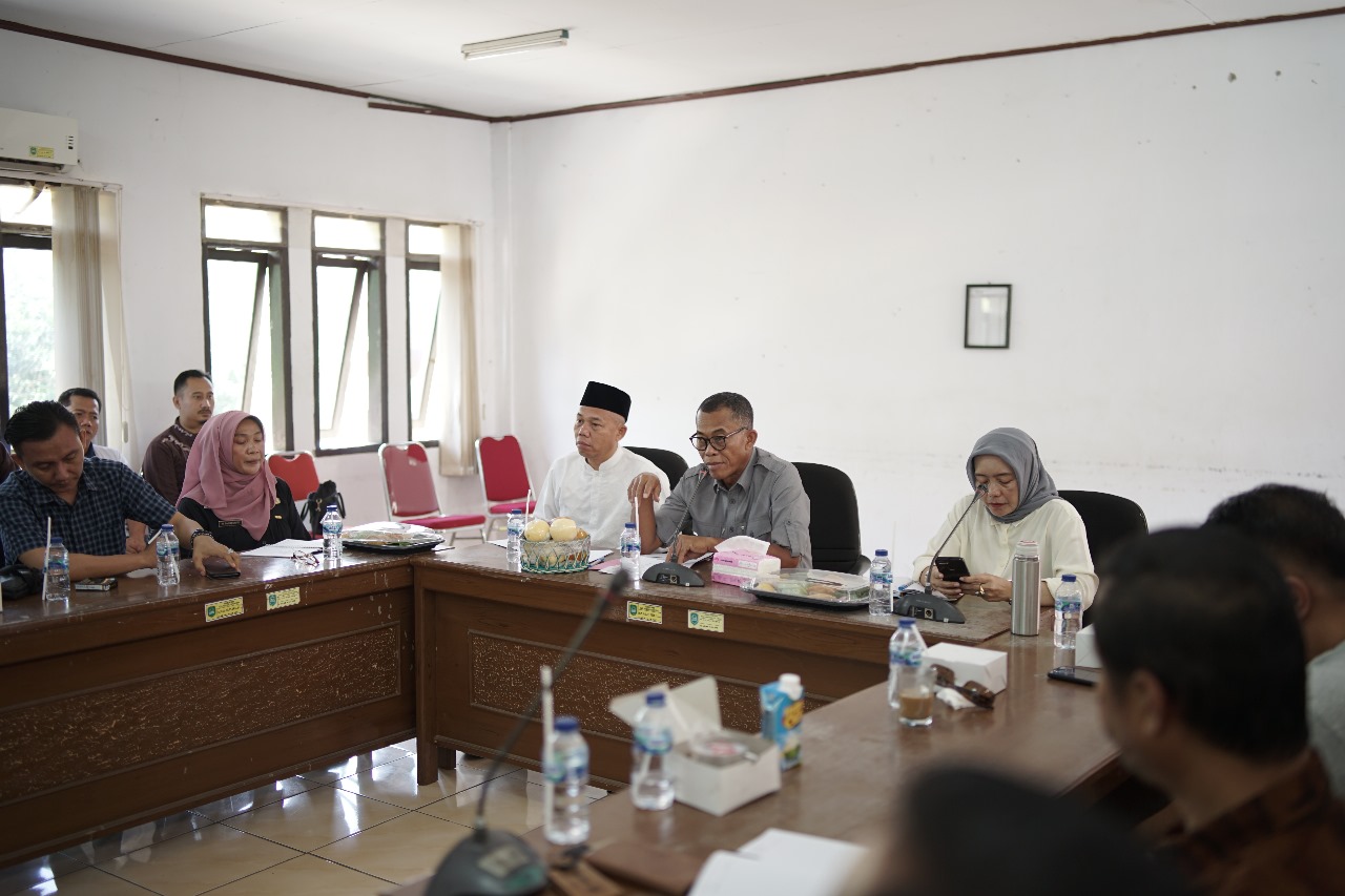 Kang Jimat : Rapat LKS Tripartit Merupakan Forum Komunikasi Dan Musayawarah Terkait Permasalahan KetenagaKerjaan