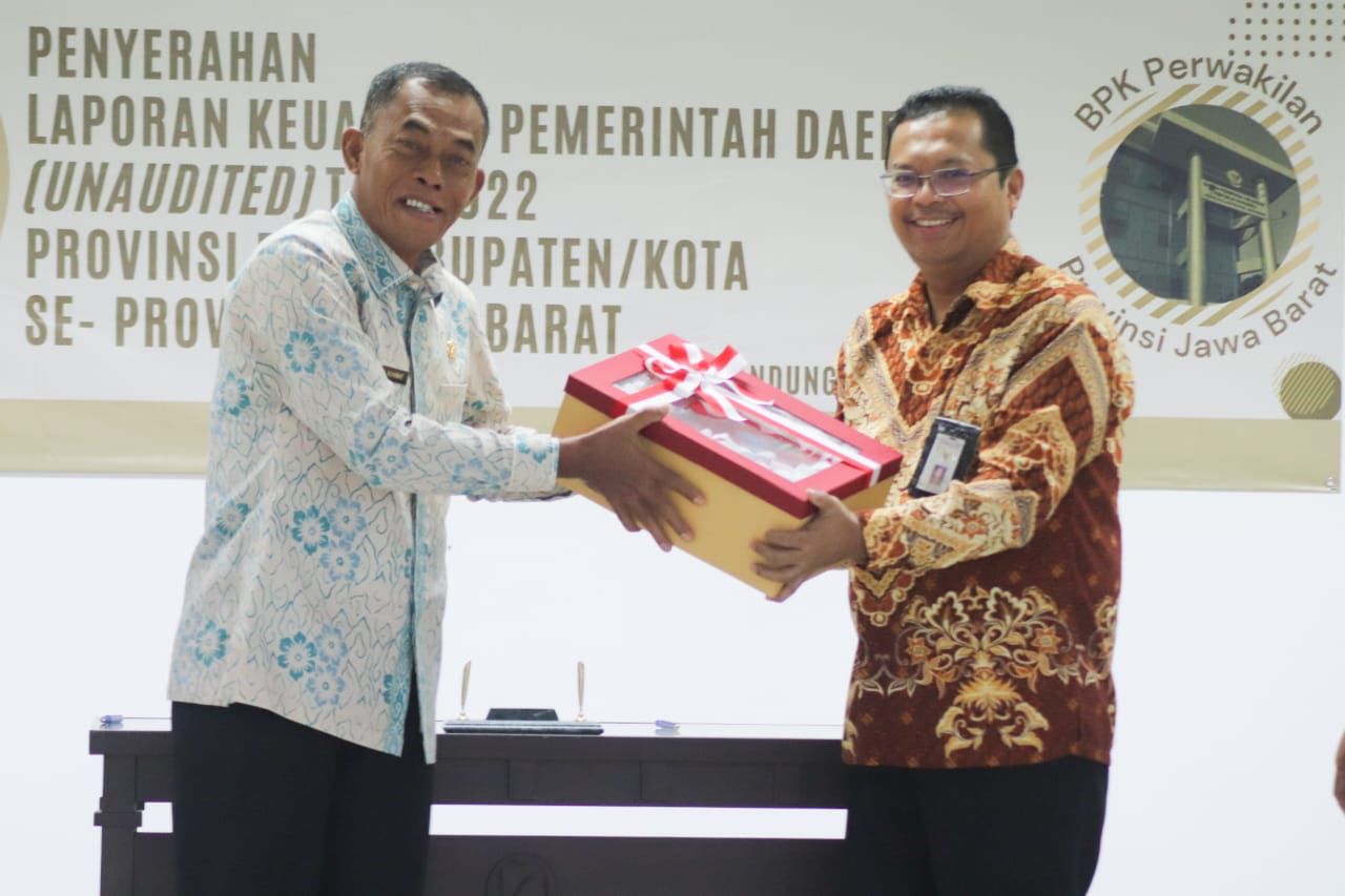 Kang Jimat Serahkan LKPD (Unaudited) Kabupaten Subang Tahun 2022