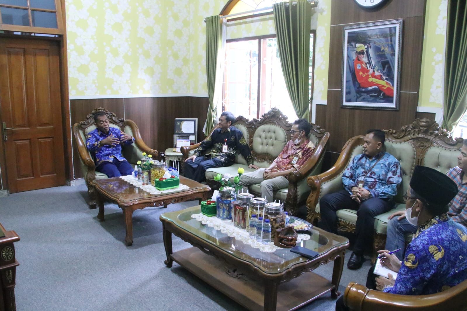 Kang Jimat Terima Kunjungan Silaturahmi Kepala KPP Pratama Subang yang Baru