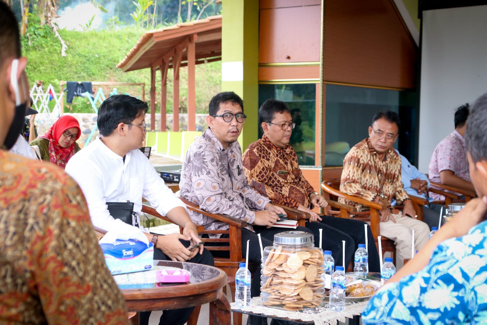 KANG JIMAT TERIMA PRESIDEN DELTA LOJISTIK