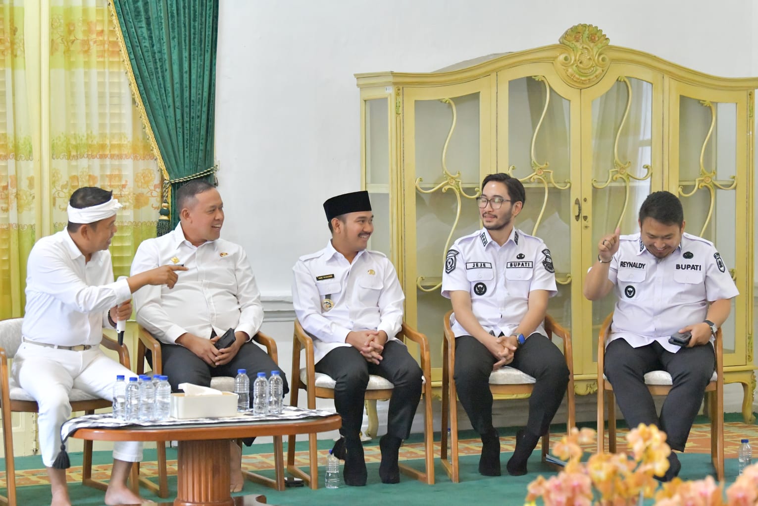 KANG REY BEBERKAN NASIB 800 PEDAGANG YANG TERKENA DAMPAK PENGGUSURAN DI LAHAN PTPN DARI TAMBAKAN HINGGA CIATER