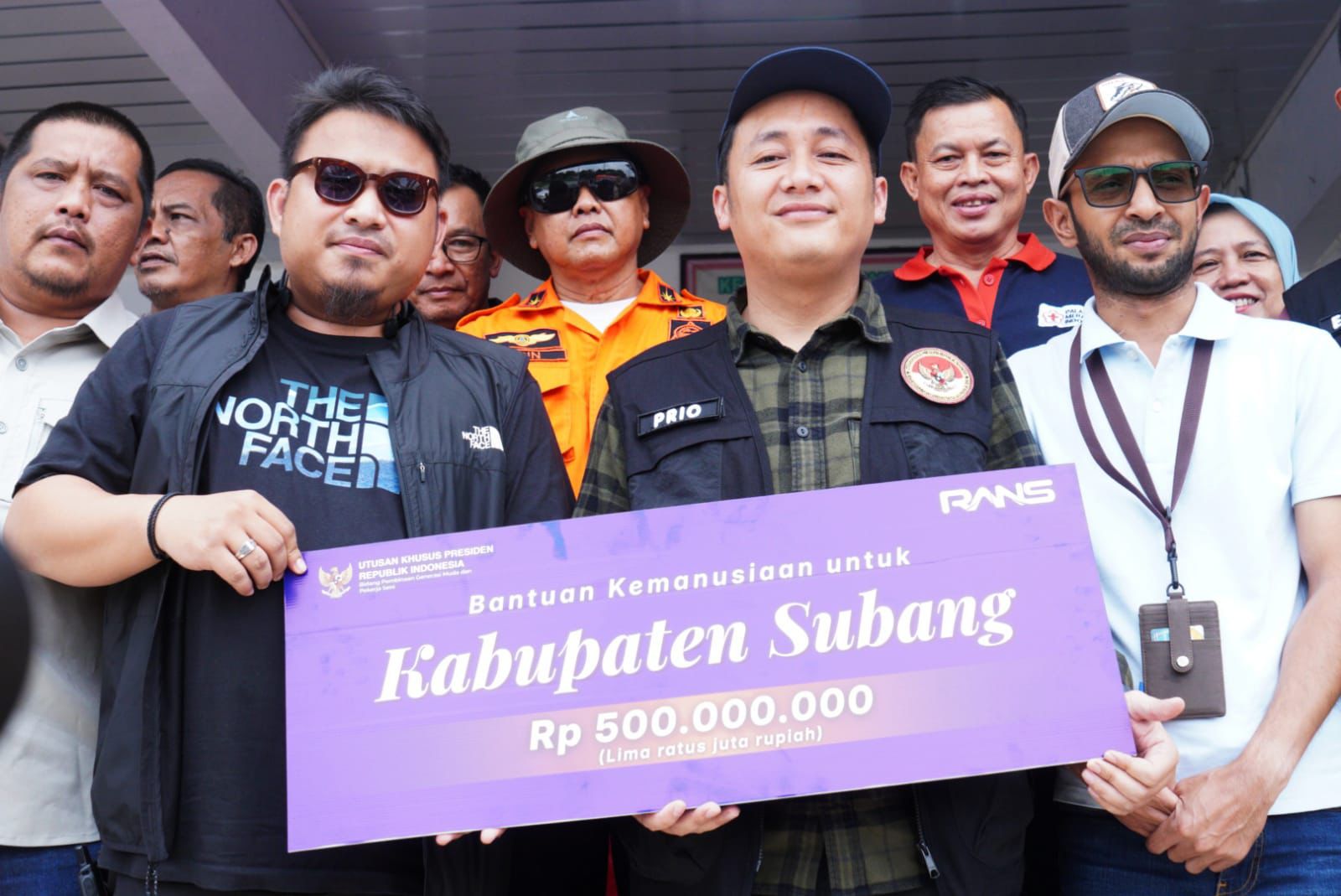 KANG REY DAMPINGI TIM RANS CARNIVAL, SALURKAN RP500 JUTA UNTUK KORBAN BANJIR DI KABUPATEN SUBANG