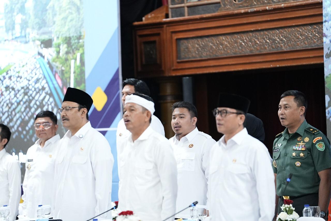 KANG REY IKUTI RAKOR BERSAMA DEDY MULYADI