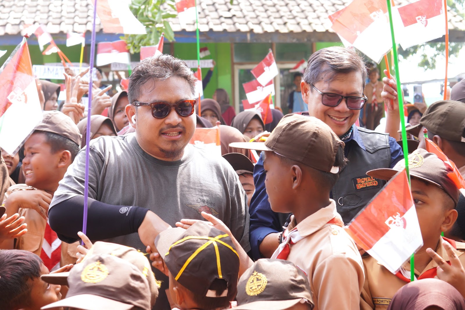 KANG REY TINJAU _GROUNDBREAKING_ REHABILITASI SD, SEBUT SABA DESA BAGIAN DARI PENGAWASAN PEMBANGUNAN