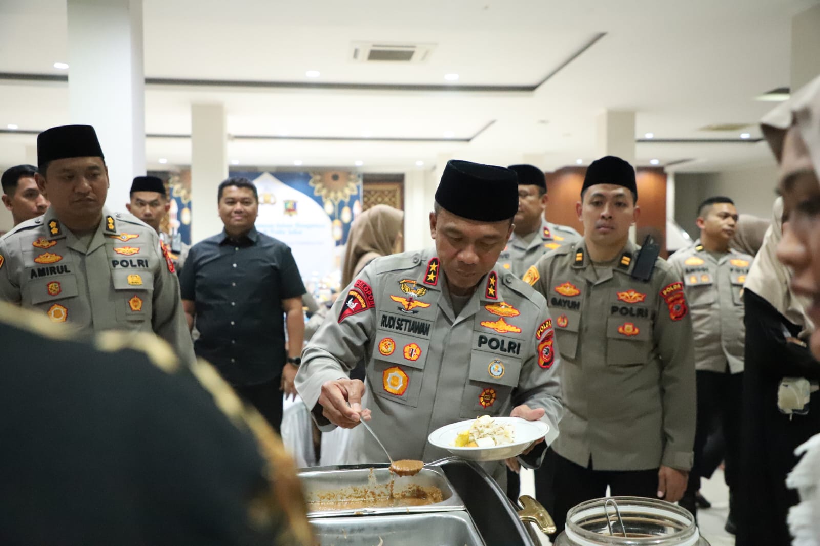 KAPOLDA JABAR GELAR BUKA PUASA BERSAMA DENGAN PJU DAN KAPOLRES JAJARAN POLDA JABAR, PERKUAT SINERGI DAN KEBERSAMAAN