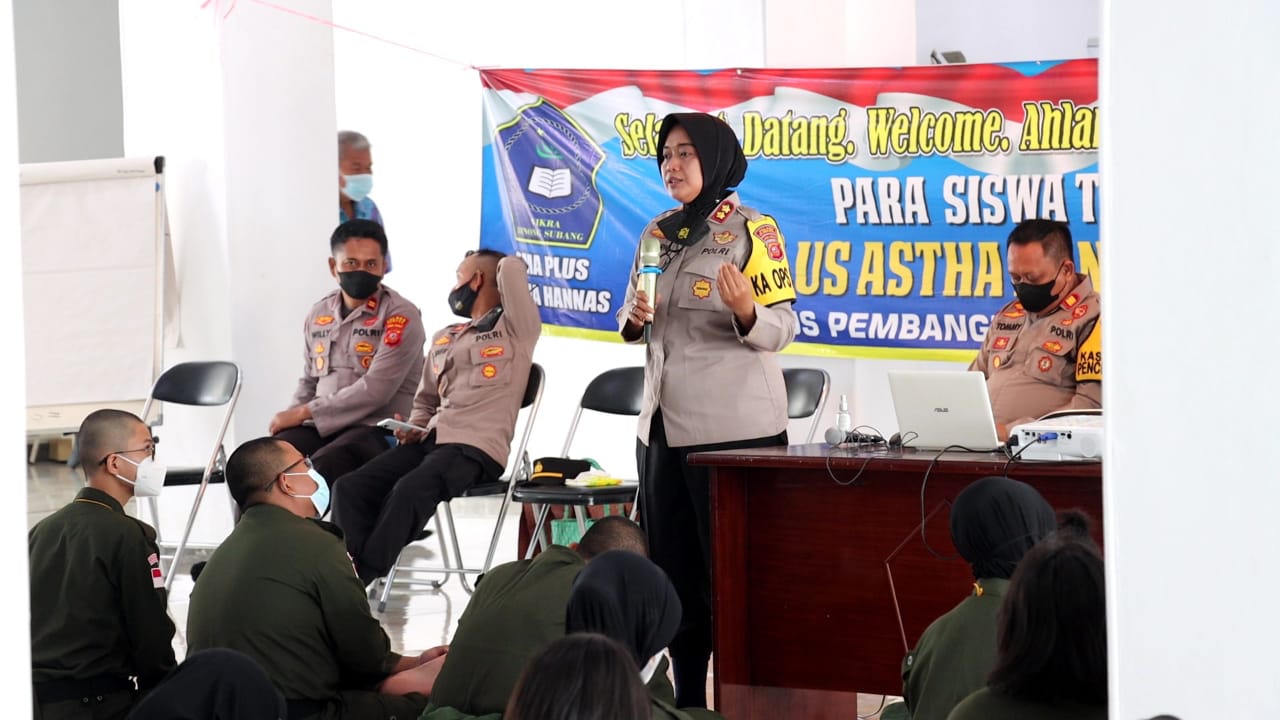Kapolres Subang berikan materi wawasan kebangsaan dan Bela Negara