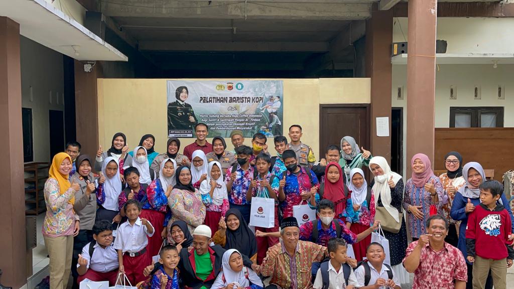 Kapolres Subang Berikan Motivasi, Sharing Parenring dan Pelatihan Ekonomi Kreatif