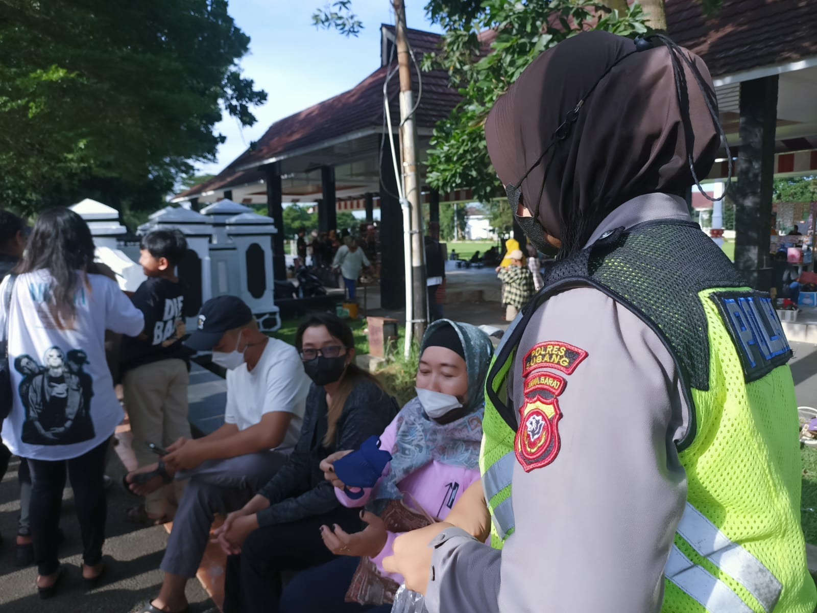 Kapolres Subang Pimpin Polwan Untuk Patroli Prokes
