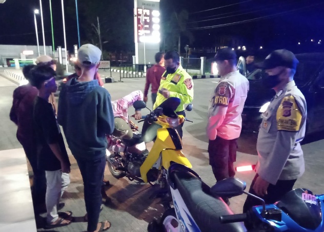 Kapolsek Sagalaherang lakukan giat Patroli Dialogis