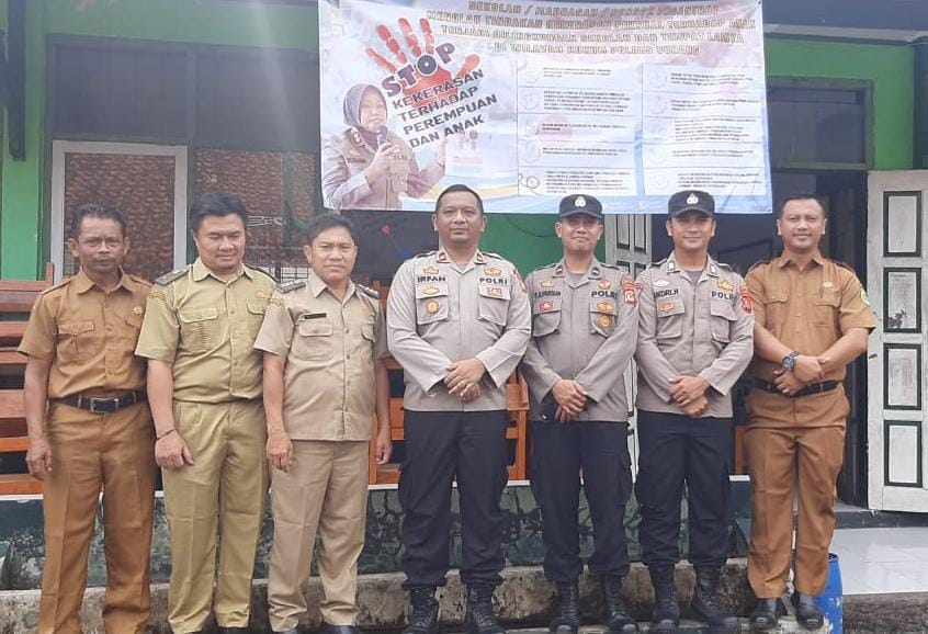 Kapolsek Sagalaherang Silaturahmi Kamtibmas dengan Guru-Guru SMP Negeri 1 Sagalaherang