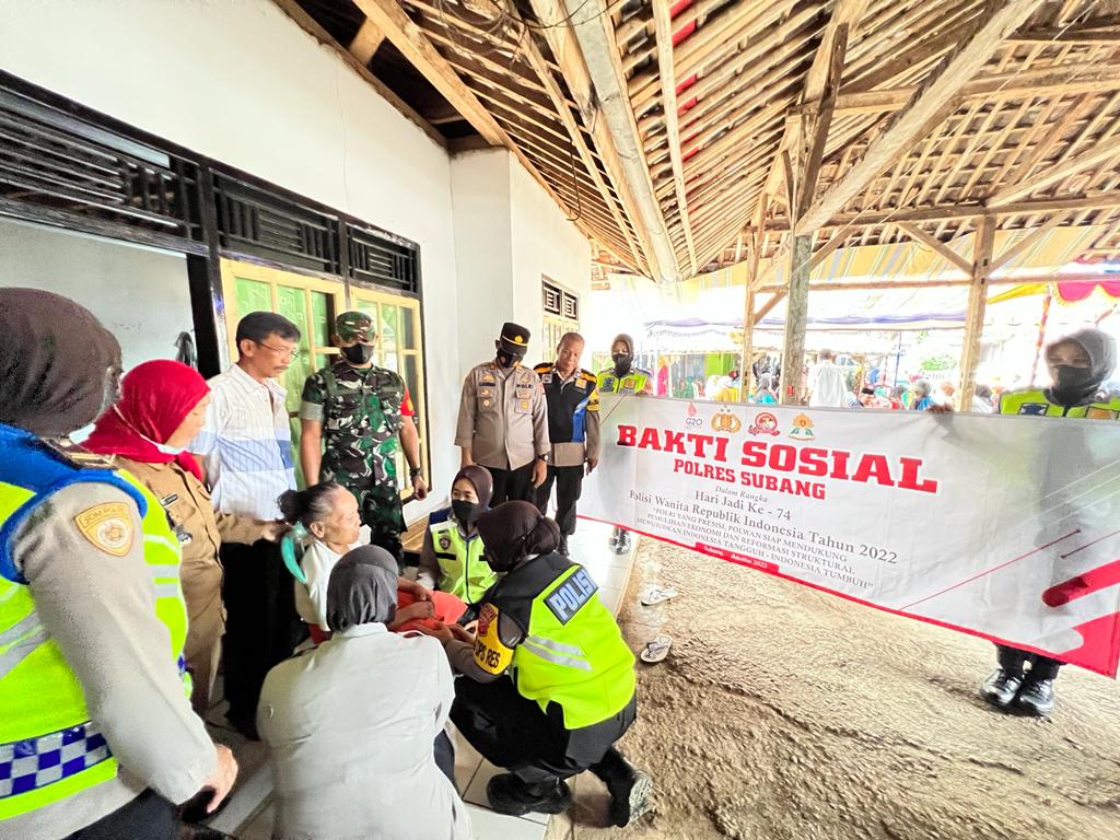 Kapolsek Subang Pimpin Giat Bakti Sosial