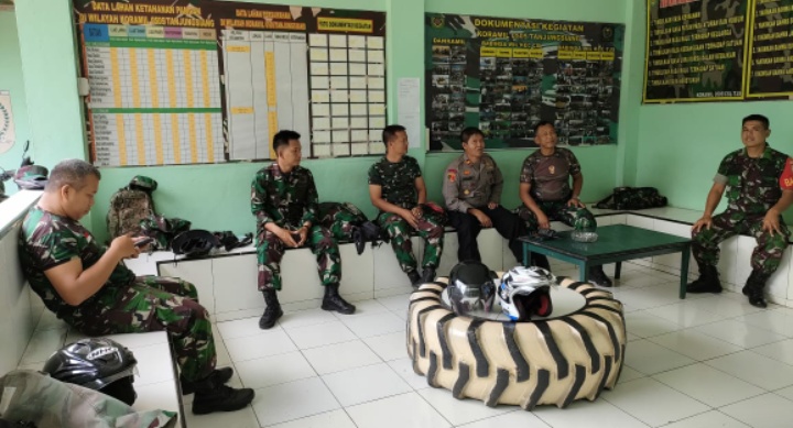 Kapolsek Tanjungsiang Silaturahmi Ke Danramil 0505 Tanjungsiang Wilkum Polsek Tanjungsiang
