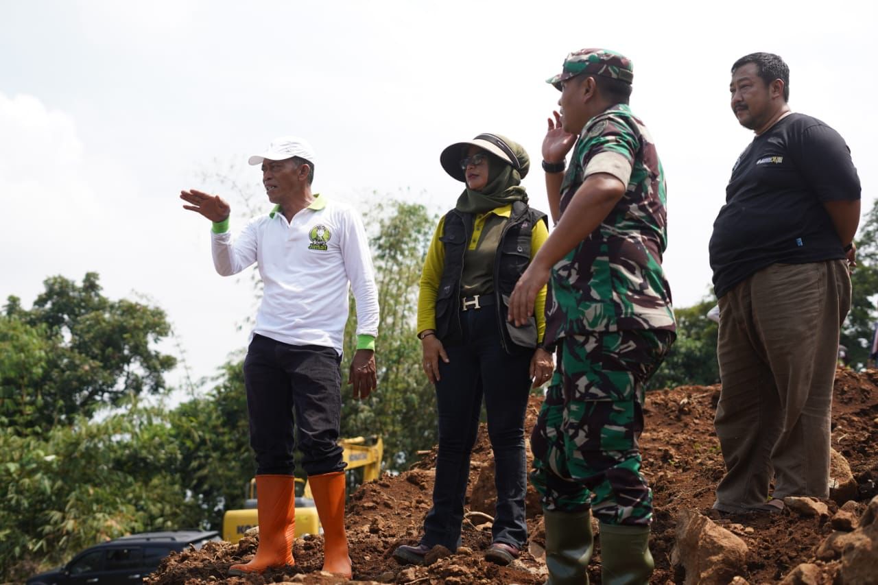 Karya Bakti KODIM 0605 Subang, tandai kelanjutan pembukaan Jalan Serangpanjang-Cipeundeuy