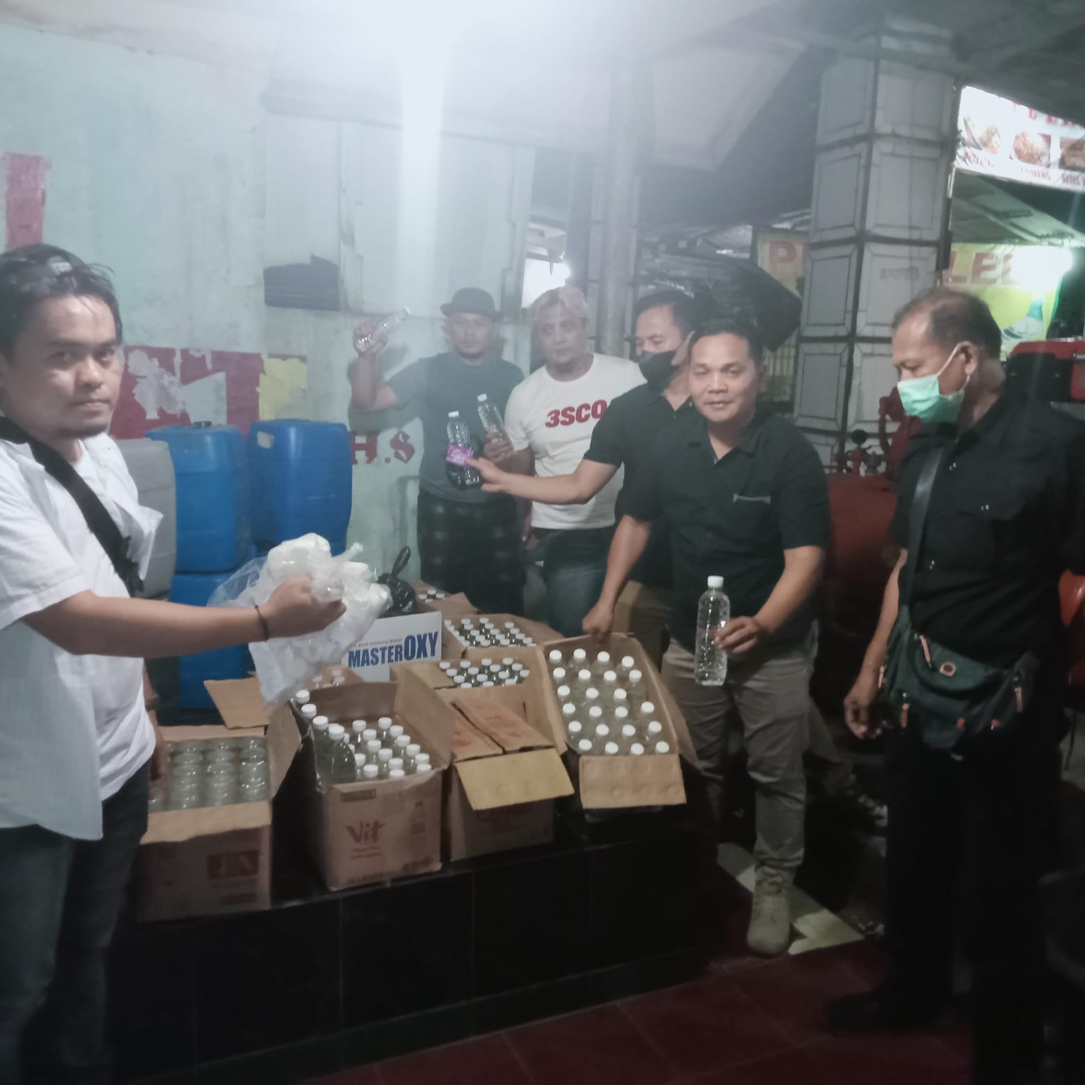 Kasat Res Narkoba Polres Subang Berhasil Amankan Distributor Ciu Berikut 12 Jerigen dan Ratusan Botol Plastik Berisi Ciu