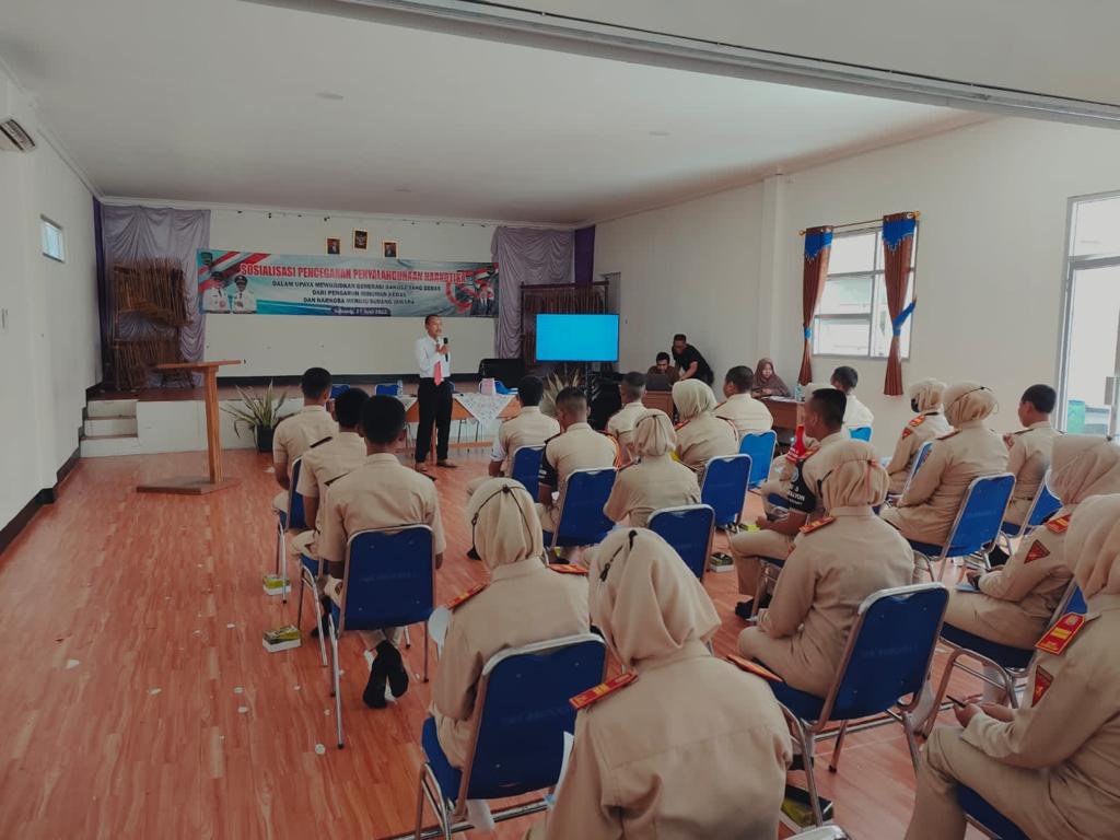 Kasat Res Narkoba Polres Subang Gelar Giat P4GN di SMK 1 Angkasa Kalijati